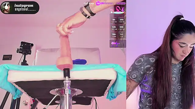 Snapshot of Angelst__ chatting on 7, 10, 2025 Angelst online show from 7, 10, 2025