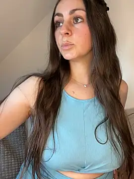 Loella-Rose online show from 10, 7, 2026