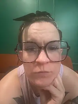 quinnmariexo online show from 19, 10, 2025