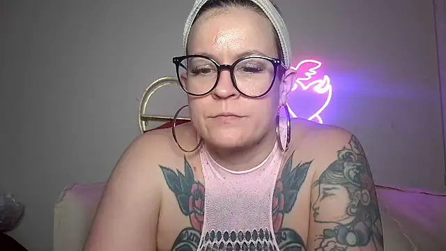 quinnmariexo online show from 17, 1, 2026