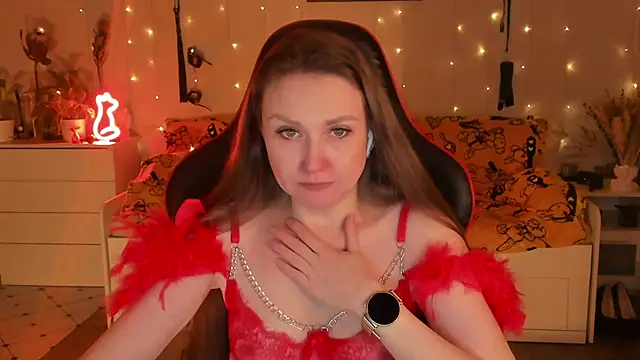 desperatehousewife   online show from 10, 11, 2025