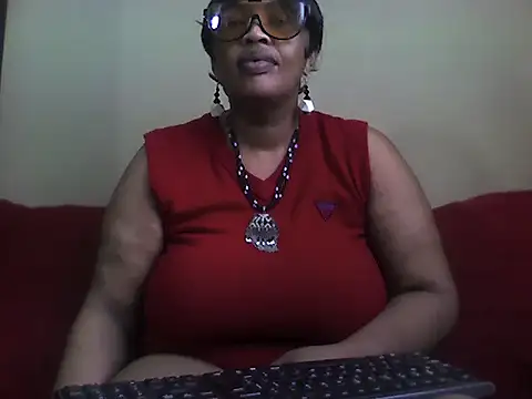 Snapshot of SexxyBoob chatting on 20, 9, 2025 SexxyBoob online show from 20, 9, 2025