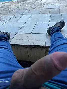 Luizcalado20 online show from 5, 3, 2025