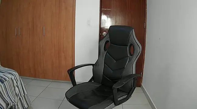 modexusparty1 online show from 4, 1, 2025