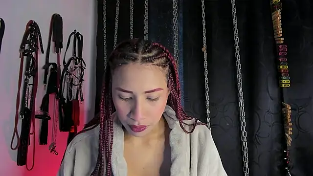 charrlotte quinn online show from 25, 2, 2026