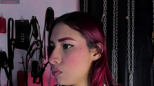 charrlotte quinn online show from 26, 5, 2026