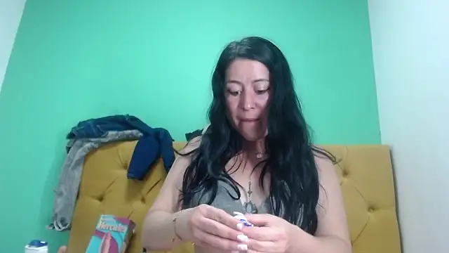 agathacorlincm101 online show from 22, 1, 2025