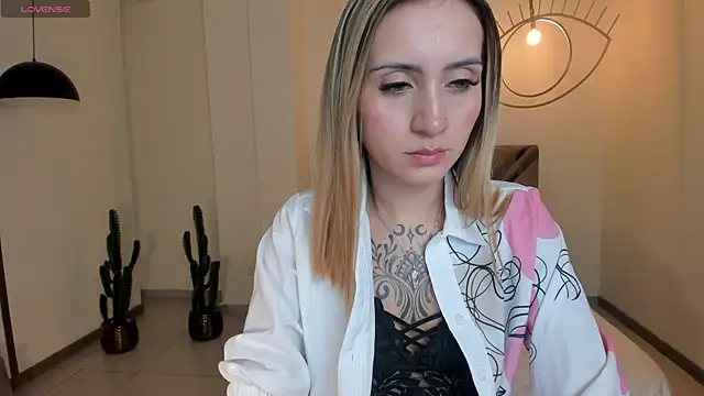 Snapshot of MollySundersX chatting on 17, 1, 2026 MollySundersX online show from 17, 1, 2026