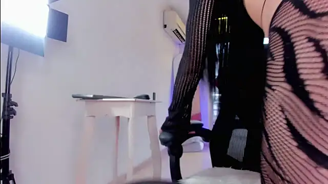 Snapshot of JEANNA_DREAMS chatting on 9, 6, 2026 JEANNA DREAMS online show from 9, 6, 2026