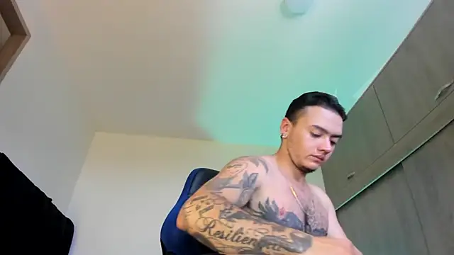 male pussy online show from 23, 9, 2025