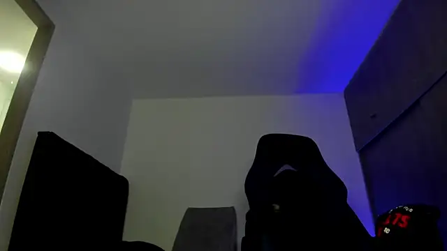 male pussy online show from 6, 11, 2025