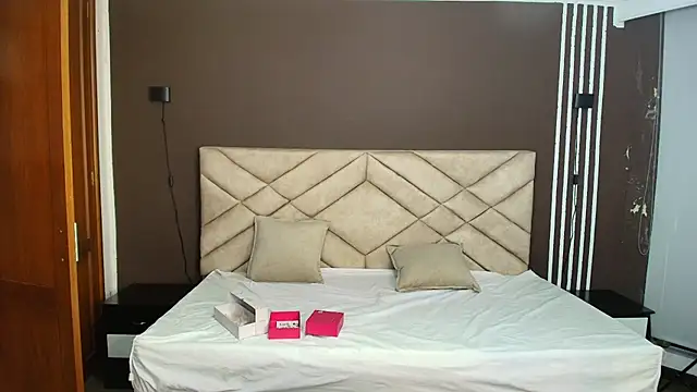 Raquel jones online show from 26, 9, 2025