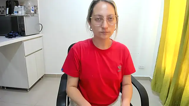 Adele johnsonn1 online show from 27, 12, 2024