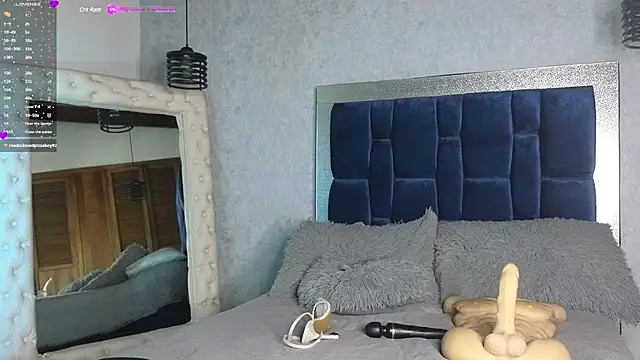 SaraWilliamss  online show from 12, 12, 2024