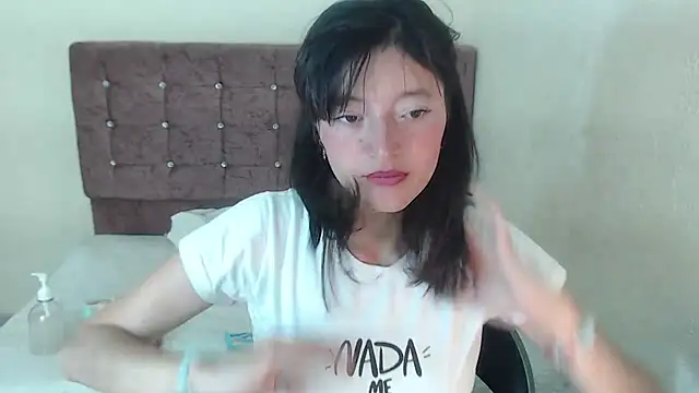 Snapshot of lunazulsj chatting on 30, 4, 2026 lunazulsj online show from 30, 4, 2026