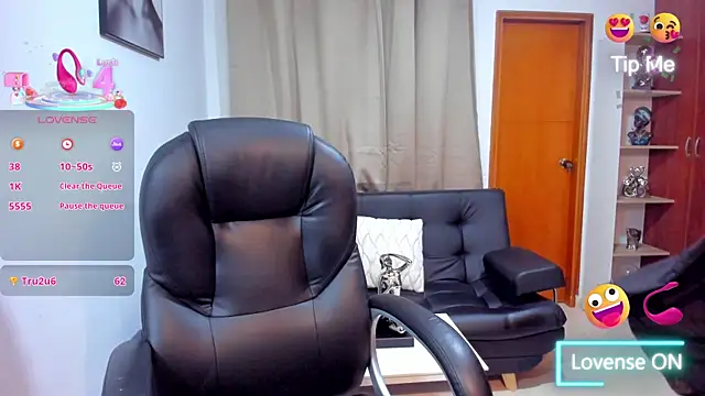 Snapshot of Alison_Lemos chatting on 5, 6, 2026 Alison Lemos online show from 5, 6, 2026