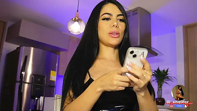 AnnaTaylor1 online show from 3, 2, 2025