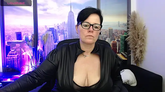 ninarandmann online show from 11, 12, 2024