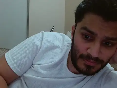 Snapshot of robintoit chatting on 22, 2, 2026 robintoit online show from 22, 2, 2026