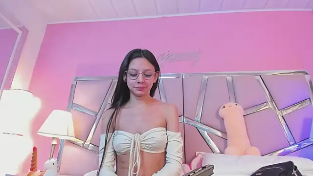 Bonniepark online show from 18, 2, 2025