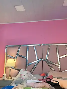 Bonniepark online show from 3, 3, 2025