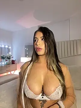  laura 02 online show from 19, 11, 2025