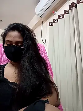 Idhika Paul online show from 18, 6, 2026