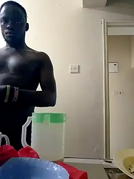 MaskedGQ online show from 7, 10, 2025