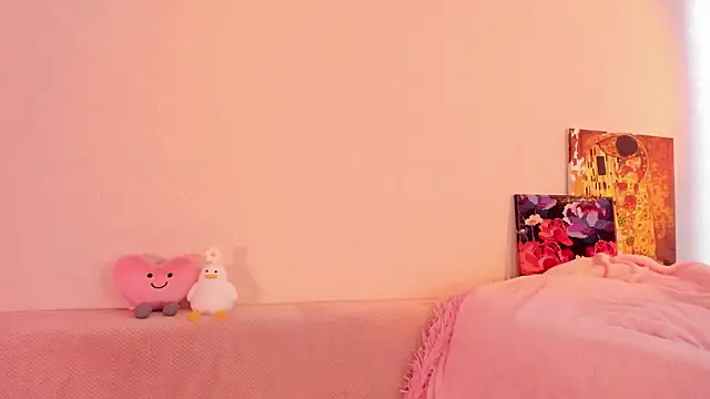 CrystalRey online show from 15, 2, 2025