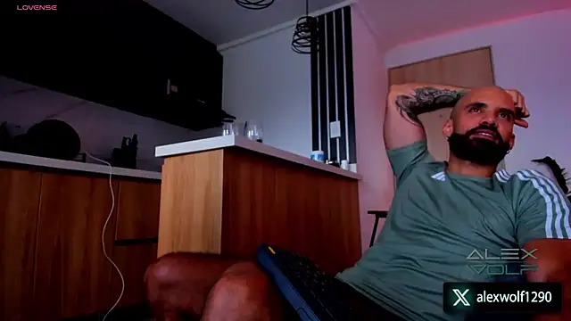 alex wolf  online show from 26, 3, 2026