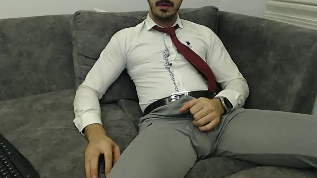 Naughtb0y online show from 6, 2, 2026