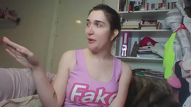 Snapshot of Icy__Diamond chatting on 21, 11, 2025 Icy Diamond online show from 21, 11, 2025