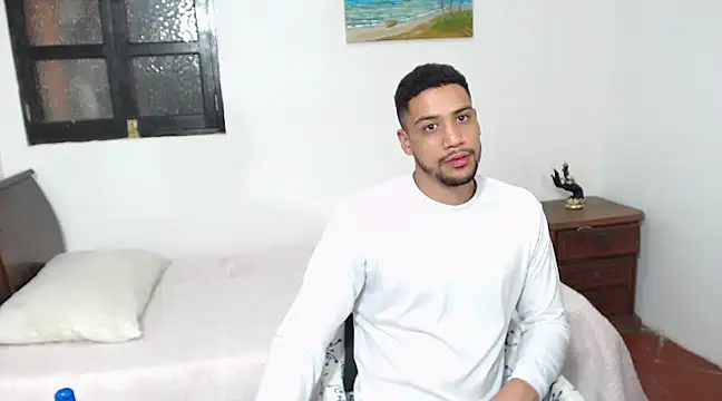 Jhors  Collens online show from 7, 3, 2025