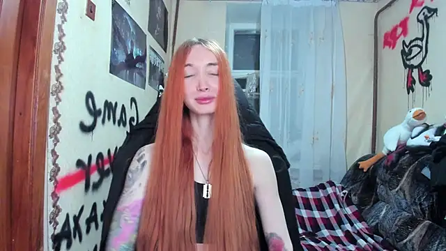 Snapshot of Roxy_Silver chatting on 13, 2, 2025 Roxy Silver online show from 13, 2, 2025