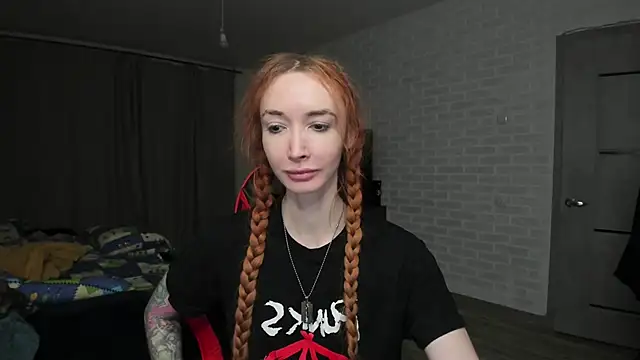 Snapshot of Roxy_Silver chatting on 25, 2, 2025 Roxy Silver online show from 25, 2, 2025