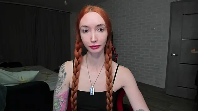 Snapshot of Roxy_Silver chatting on 12, 9, 2025 Roxy Silver online show from 12, 9, 2025