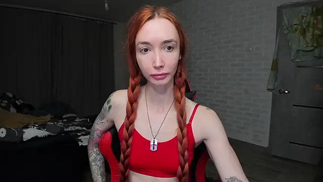 Snapshot of Roxy_Silver chatting on 7, 10, 2025 Roxy Silver online show from 7, 10, 2025