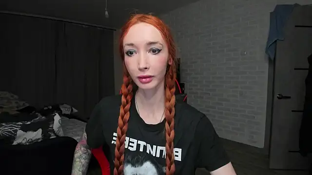 Snapshot of Roxy_Silver chatting on 18, 11, 2025 Roxy Silver online show from 18, 11, 2025