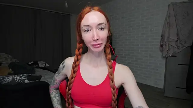 Snapshot of Roxy_Silver chatting on 25, 11, 2025 Roxy Silver online show from 25, 11, 2025