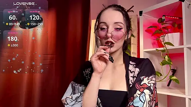 Alice Succuby online show from 7, 2, 2025