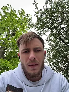 Julian128 online show from 2, 5, 2026