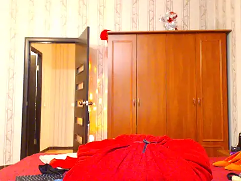 Olvia7985 online show from 28, 2, 2025