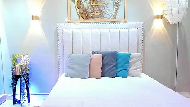  LaraMom  online show from 28, 3, 2026