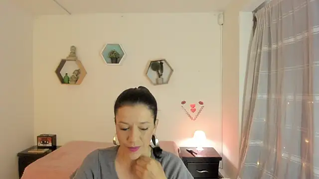 Paloma victory online show from 25, 7, 2026
