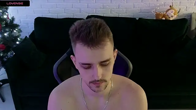 Larstar01 online show from 7, 1, 2025