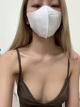 Lucy-Gold online show from 12, 4, 2026