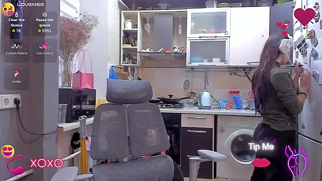  Nika Kik online show from 2, 10, 2025