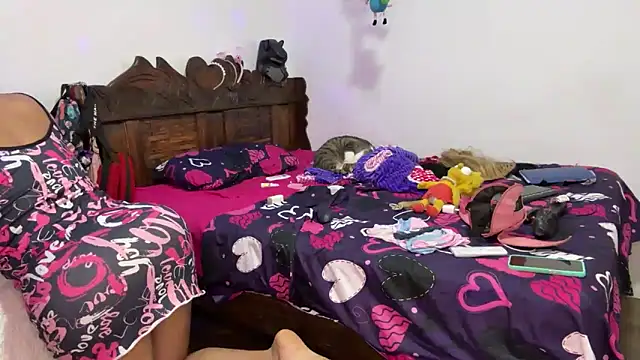 Candy-love87 online show from 10, 4, 2026