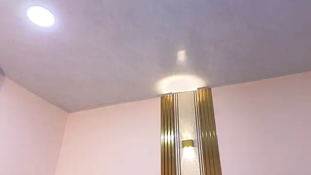 Emmaa Blonde online show from 2, 3, 2025