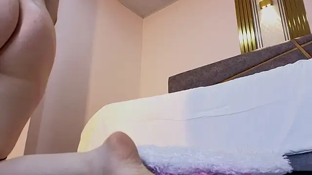 Emmaa Blonde online show from 3, 3, 2025